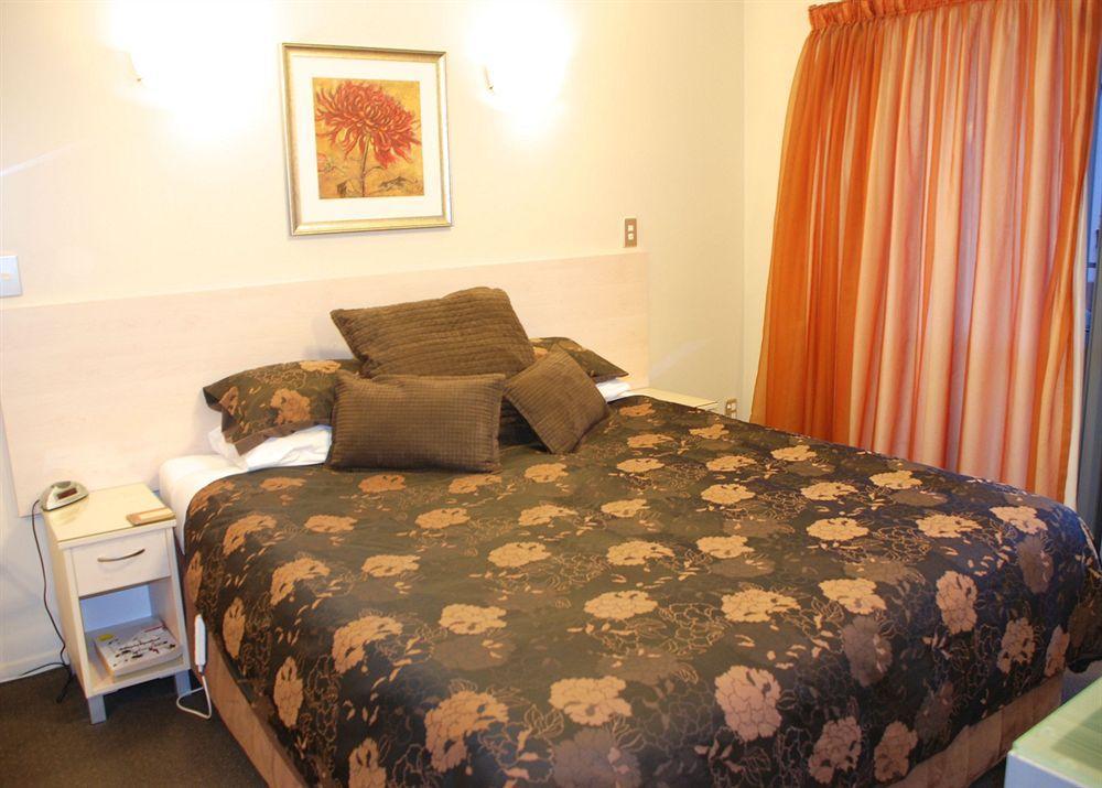 166 Majestic Court Motel Christchurch Extérieur photo