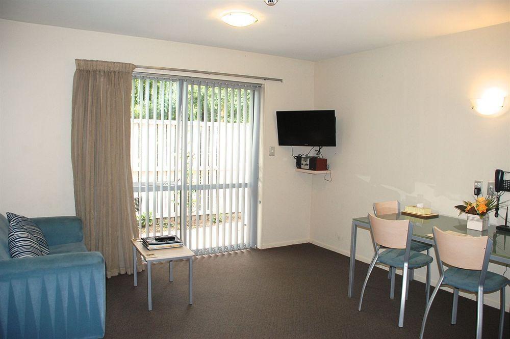 166 Majestic Court Motel Christchurch Extérieur photo