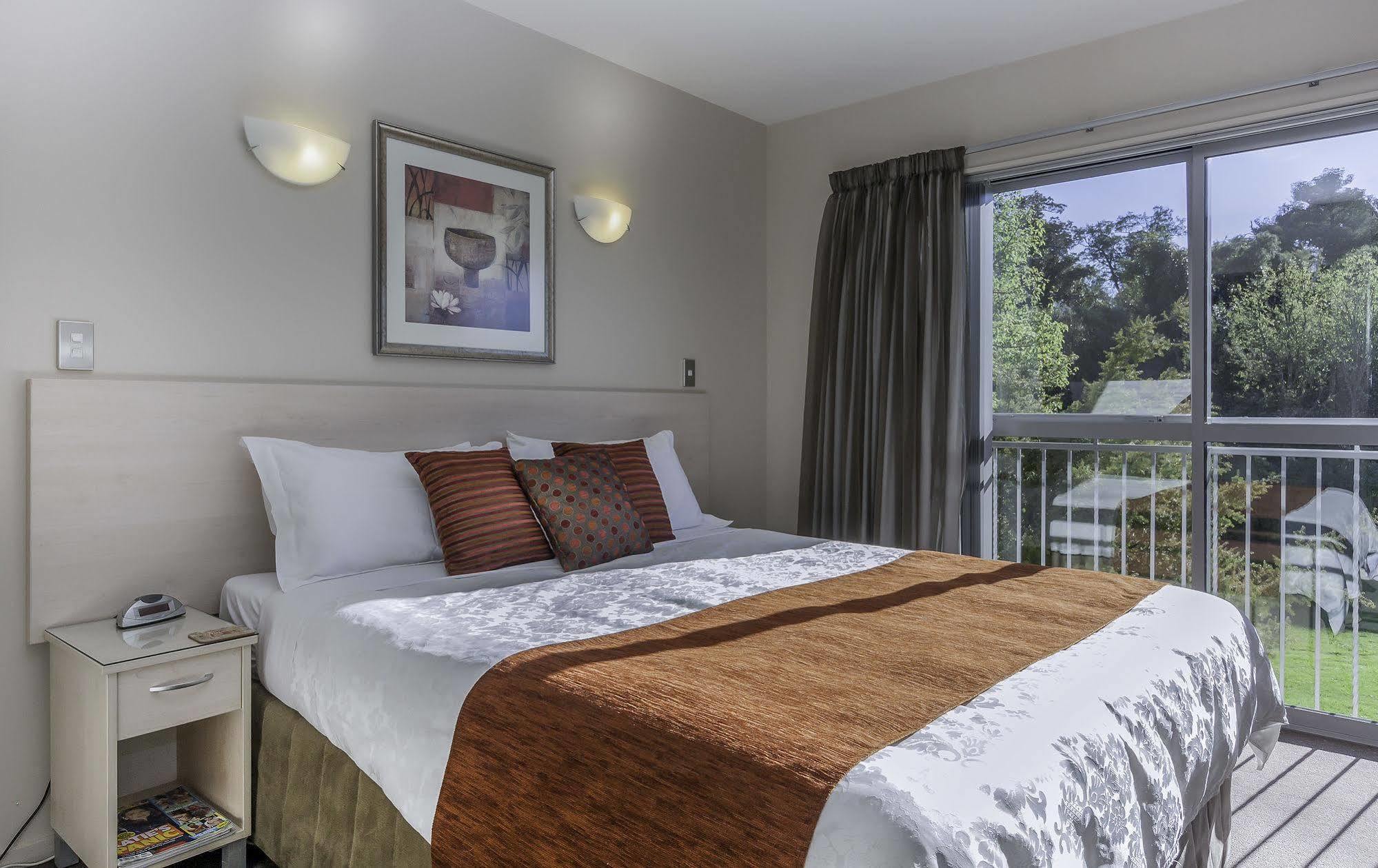 166 Majestic Court Motel Christchurch Extérieur photo