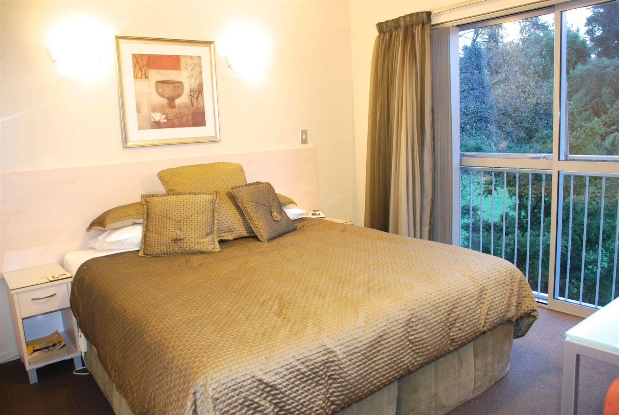 166 Majestic Court Motel Christchurch Extérieur photo